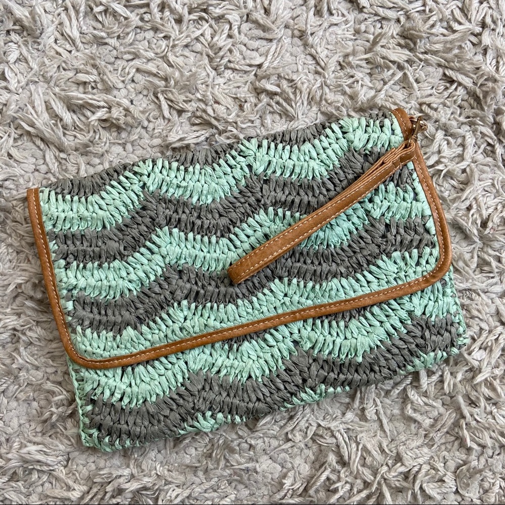 Shiraleah Seafoam & Gray Chevron Raffia Clutch